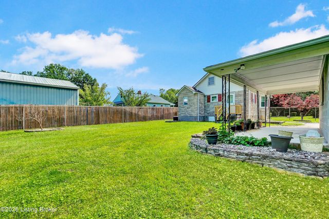 404 Gilliland Rd, Louisville, KY 40245