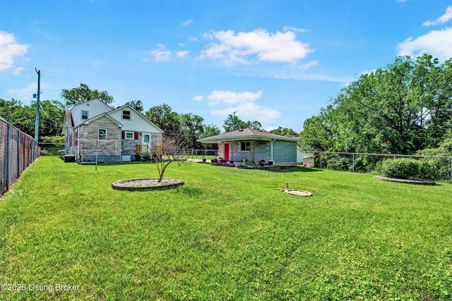 404 Gilliland Rd, Louisville, KY 40245