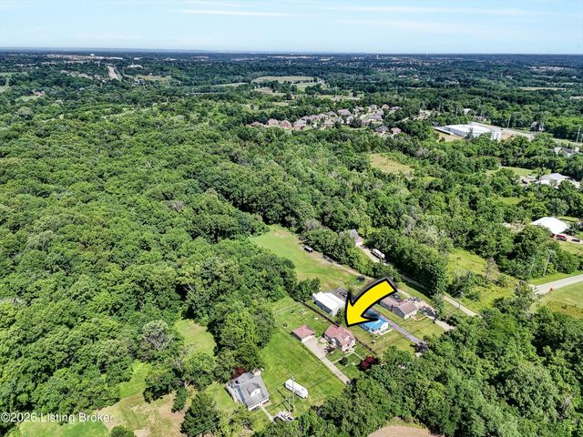 404 Gilliland Rd, Louisville, KY 40245
