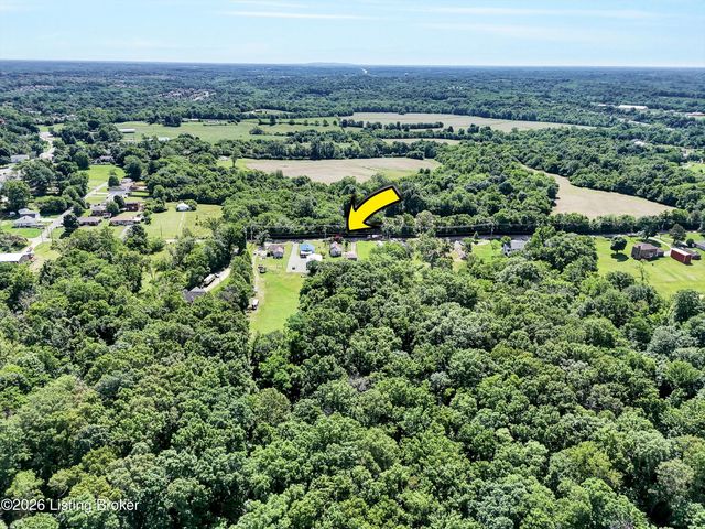 404 Gilliland Rd, Louisville, KY 40245