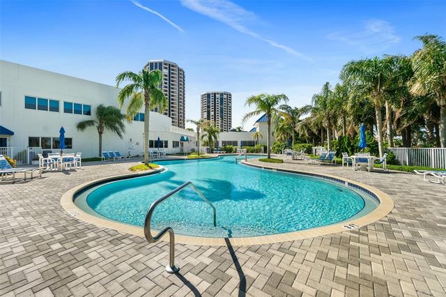 2 OCEANS WEST BOULEVARD 405, Daytona Beach, FL 32118