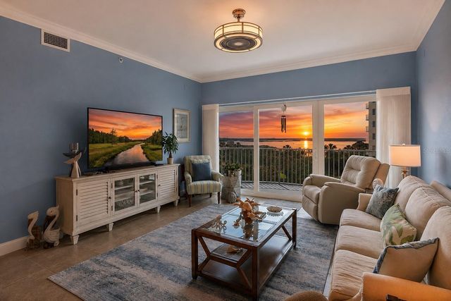 2 OCEANS WEST BOULEVARD 405, Daytona Beach, FL 32118