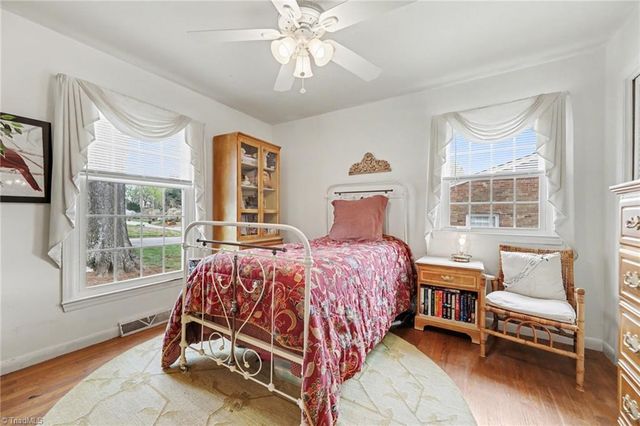 1003 Mcdowell Drive, Greensboro, NC 27408