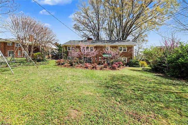 1003 Mcdowell Drive, Greensboro, NC 27408