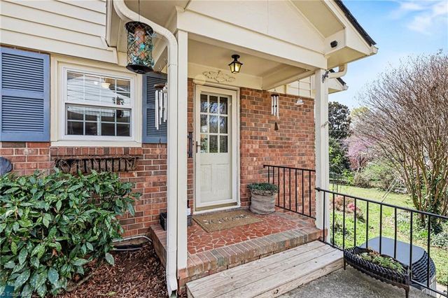 1003 Mcdowell Drive, Greensboro, NC 27408