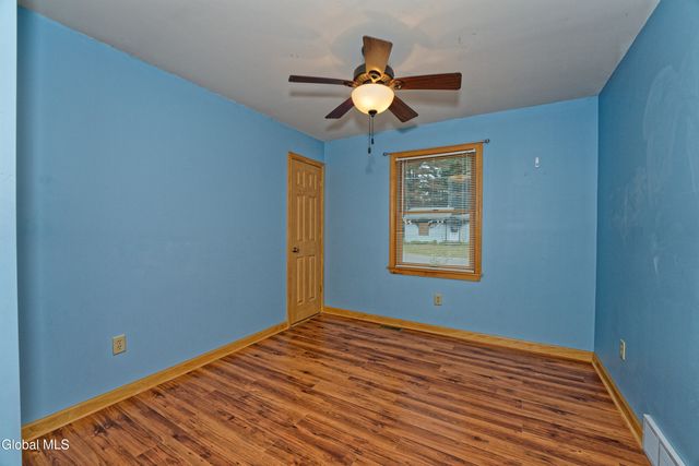 17 Columbia Avenue, Queensbury, NY 12804