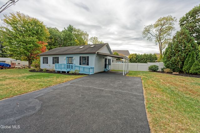 17 Columbia Avenue, Queensbury, NY 12804