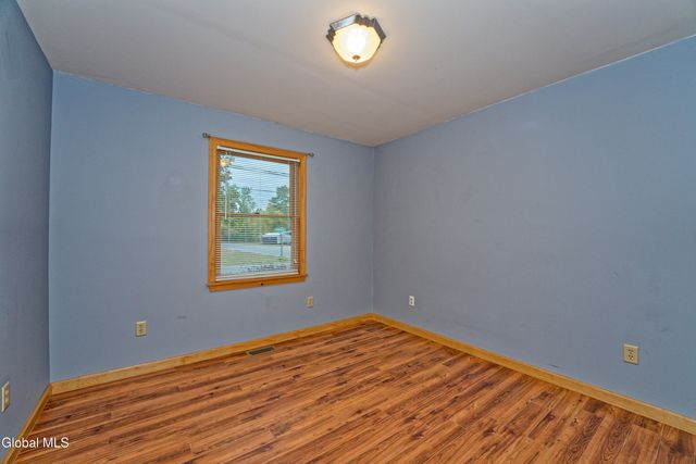 17 Columbia Avenue, Queensbury, NY 12804