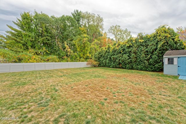 17 Columbia Avenue, Queensbury, NY 12804