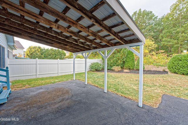 17 Columbia Avenue, Queensbury, NY 12804