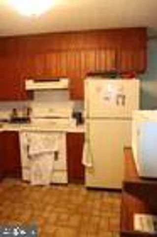 1813 MARTIN DR, Lebanon, PA 17046