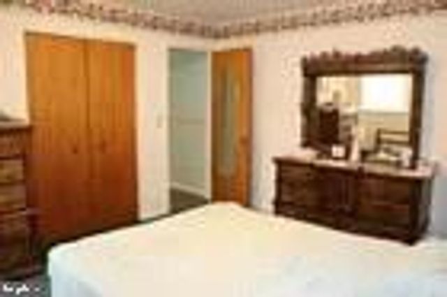 1813 MARTIN DR, Lebanon, PA 17046