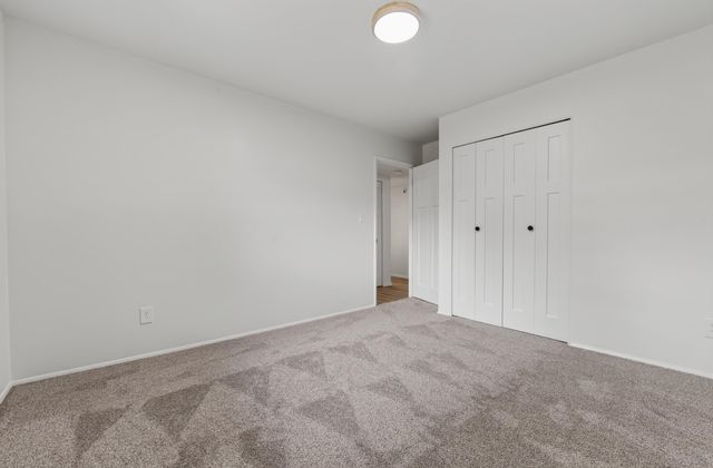 8241 E Tamarac Ln, Wichita, KS 67206