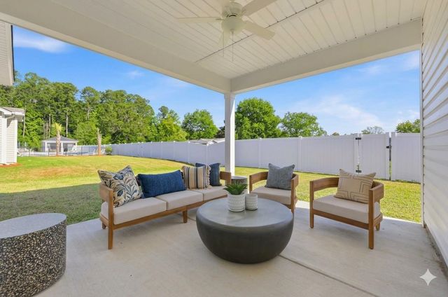119 Crabapple Dr., Longs, SC 29568