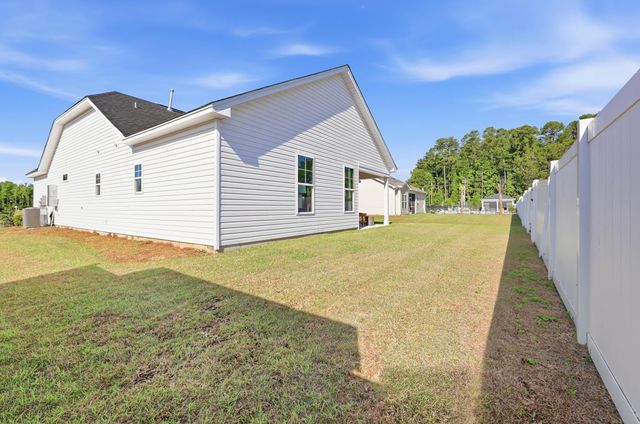 119 Crabapple Dr., Longs, SC 29568