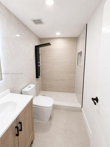 7239 NW Third Street, Miami, FL 33126