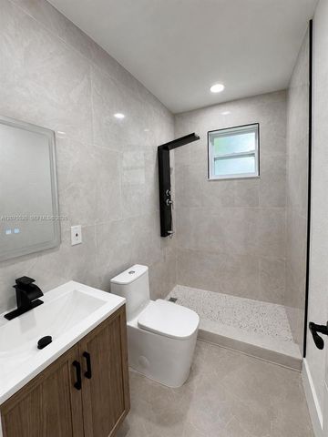7239 NW Third Street, Miami, FL 33126
