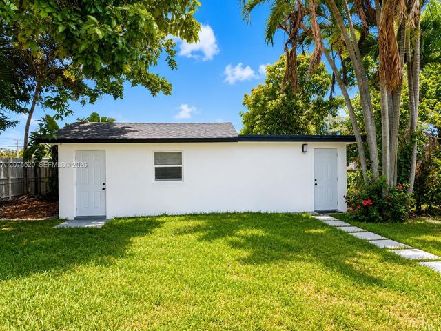 7239 NW Third Street, Miami, FL 33126