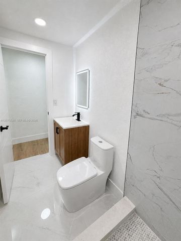 7239 NW Third Street, Miami, FL 33126