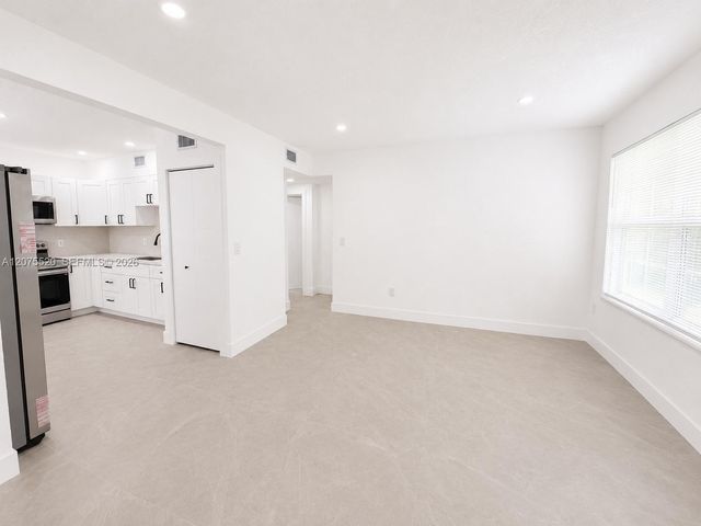 7239 NW Third Street, Miami, FL 33126