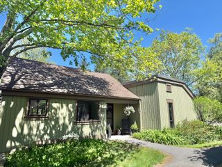 740 Heritage Village B, Southbury, CT 06488