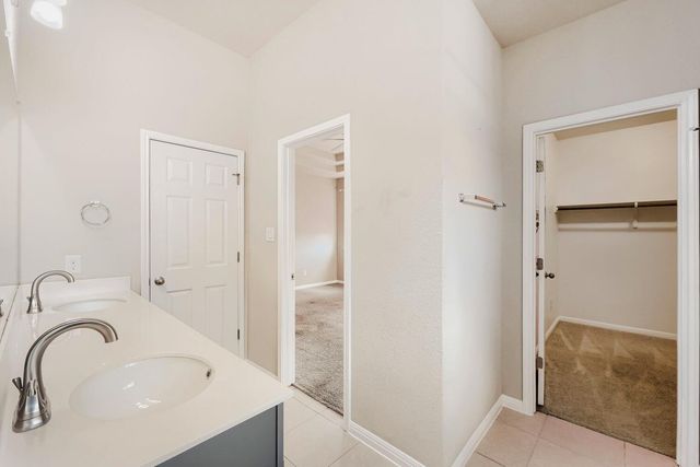 170 Silver Glen DR, Kyle, TX 78640