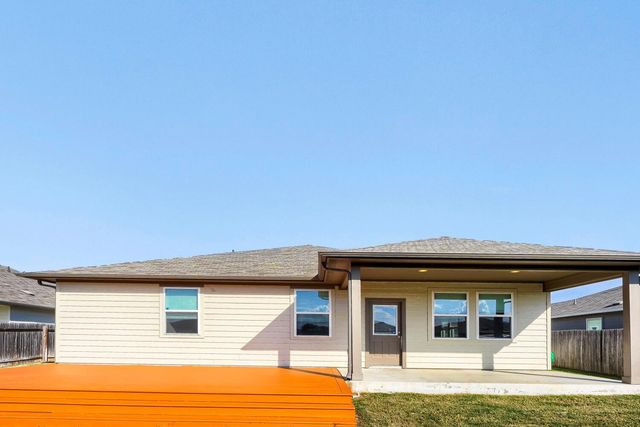 170 Silver Glen DR, Kyle, TX 78640