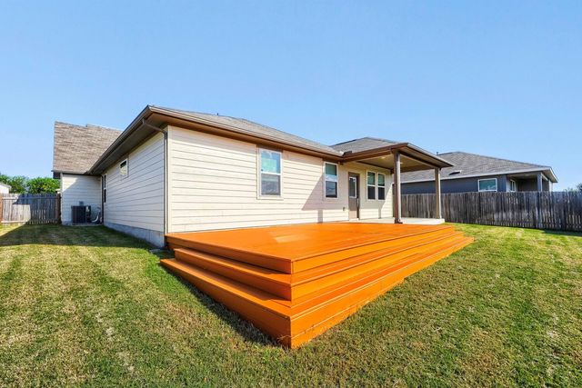 170 Silver Glen DR, Kyle, TX 78640