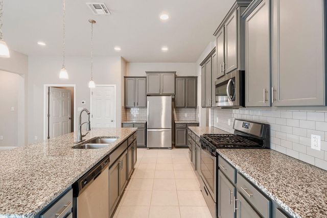 170 Silver Glen DR, Kyle, TX 78640