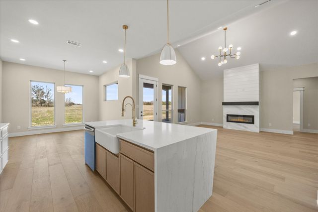 3186 County Road 1076, Celeste, TX 75423