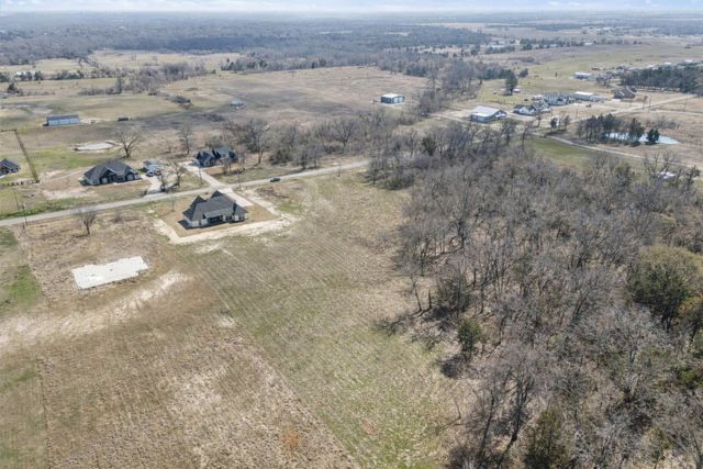 3186 County Road 1076, Celeste, TX 75423