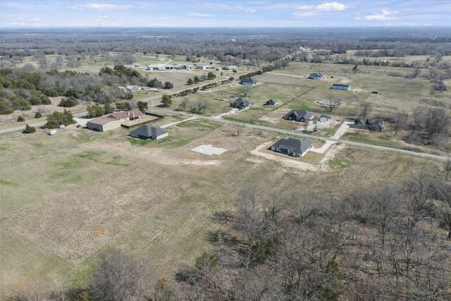 3186 County Road 1076, Celeste, TX 75423
