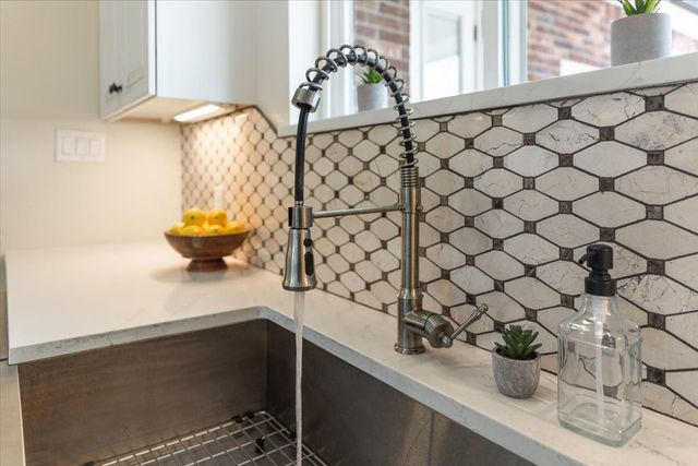 445 W LCR 424, Groesbeck, TX 76642