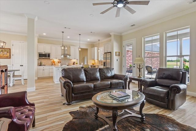 445 W LCR 424, Groesbeck, TX 76642