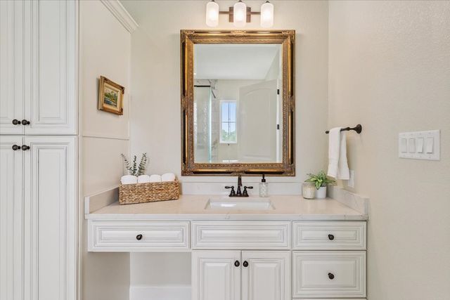 445 W LCR 424, Groesbeck, TX 76642