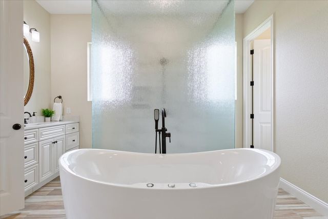 445 W LCR 424, Groesbeck, TX 76642