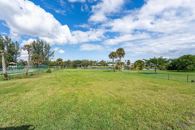 2441 SE North Lookout Boulevard, Port St. Lucie, Port St Lucie, FL 34984