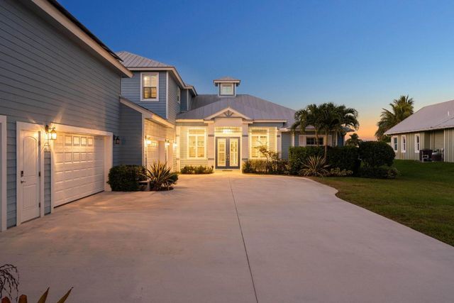 2441 SE North Lookout Boulevard, Port St. Lucie, Port St Lucie, FL 34984