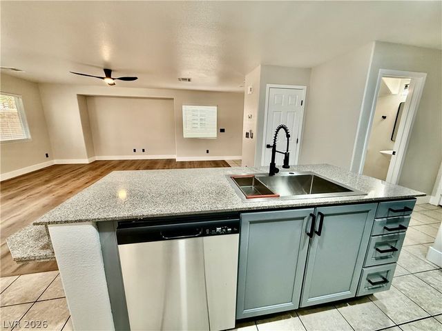 224 Wicked Wedge Way, Las Vegas, NV 89148