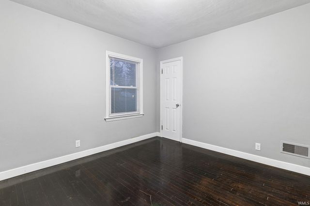 1703 Corby Boulevard, South Bend, IN 46617