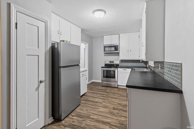 1703 Corby Boulevard, South Bend, IN 46617