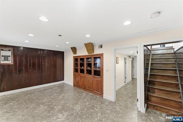 820 Elizabeth Street, Ridgefield, NJ 07657