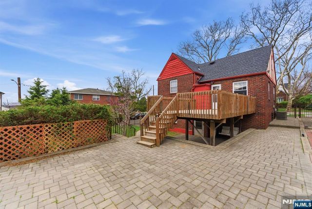 820 Elizabeth Street, Ridgefield, NJ 07657