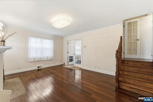 820 Elizabeth Street, Ridgefield, NJ 07657