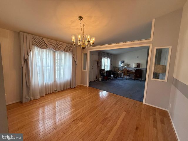 600 MULBERRY CT, New Hope, PA 18938