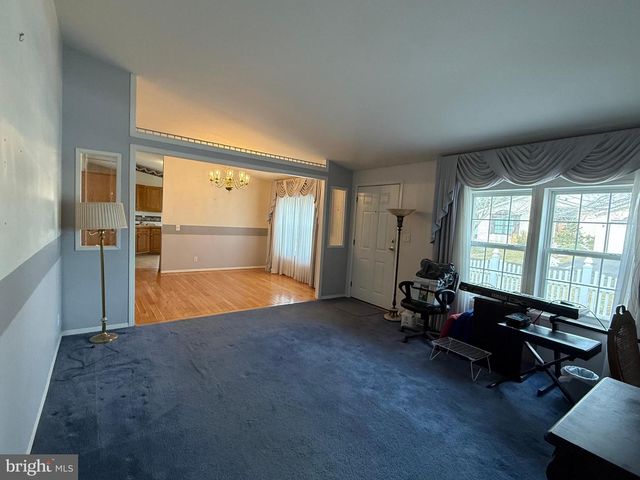 600 MULBERRY CT, New Hope, PA 18938