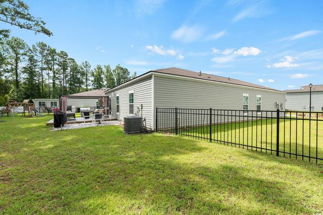 379 Hidden Cove Dr., Little River, SC 29566