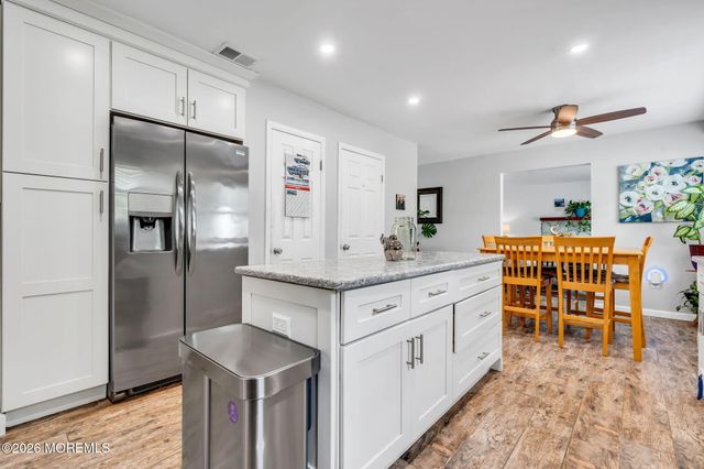 8 Bronia Street, Howell, NJ 07731