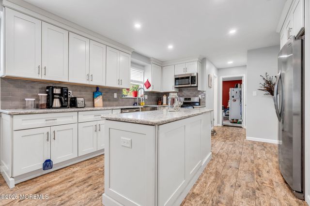 8 Bronia Street, Howell, NJ 07731