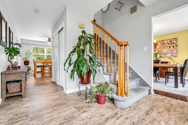 8 Bronia Street, Howell, NJ 07731
